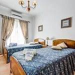 Bougainvilleas 5 Bedrooms With Private Pool And Parking - Casa de hóspedes