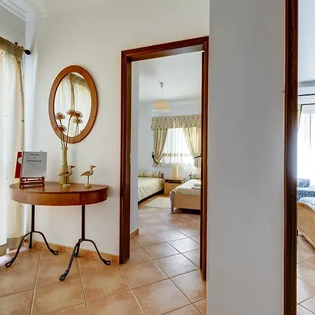 Gasthof Bougainvilleas 5 Bedrooms With Private Pool And Parking - Altura