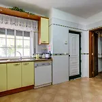 Bougainvilleas 5 Bedrooms With Private Pool And Parking - 4*